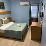 Hotel Oz