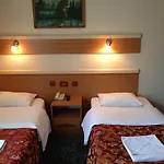 Oz Hotel
