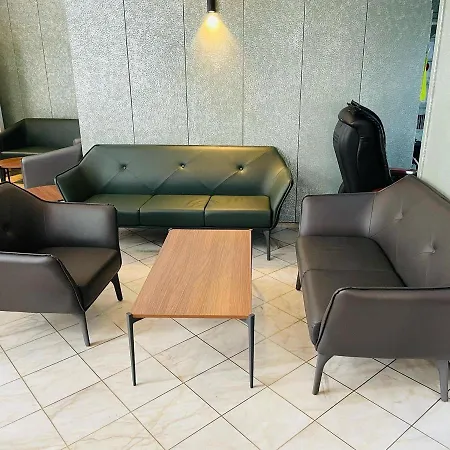 Oz Hotel 2*