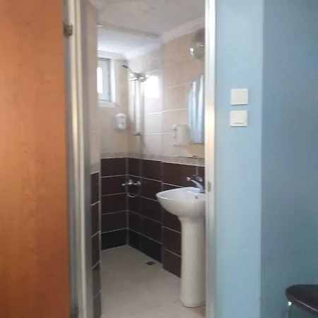 Oz Hotel 2*