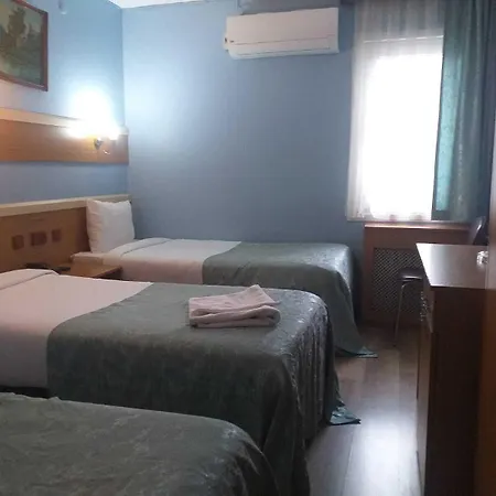Hotel Oz 2*
